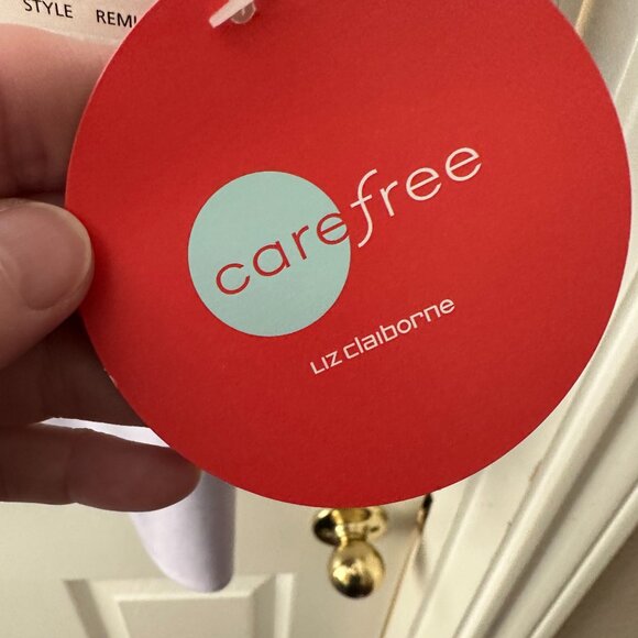 Liz Claiborne Plus Size 16 No Iron Lilac button down shirt - Picture 8 of 8